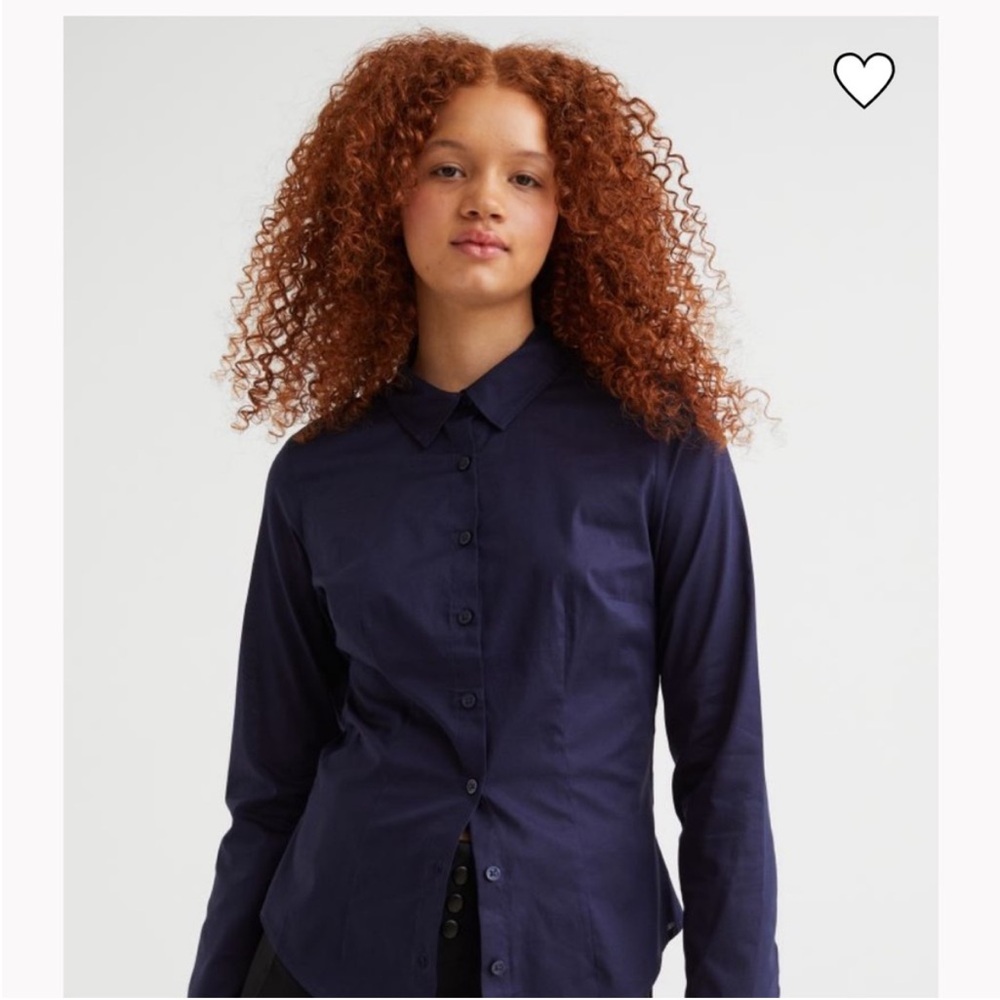 Tommy Hilfiger Navy button down shirt (M)